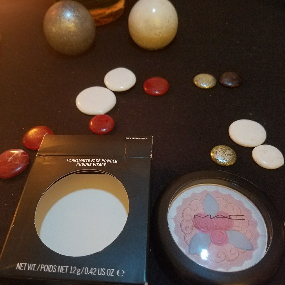 Authentic Mac pearlmatte face powder